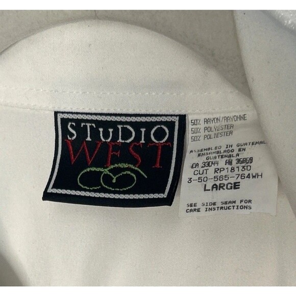 Vintage Western Embroidered Blouse Short Sleeve Women’s Large White Floral - Picture 2 of 3